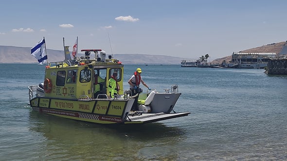 סירת הים-בולנס טיפול נמרץ של מגן דוד אדום בכנרת, צילום: דוברות מדא